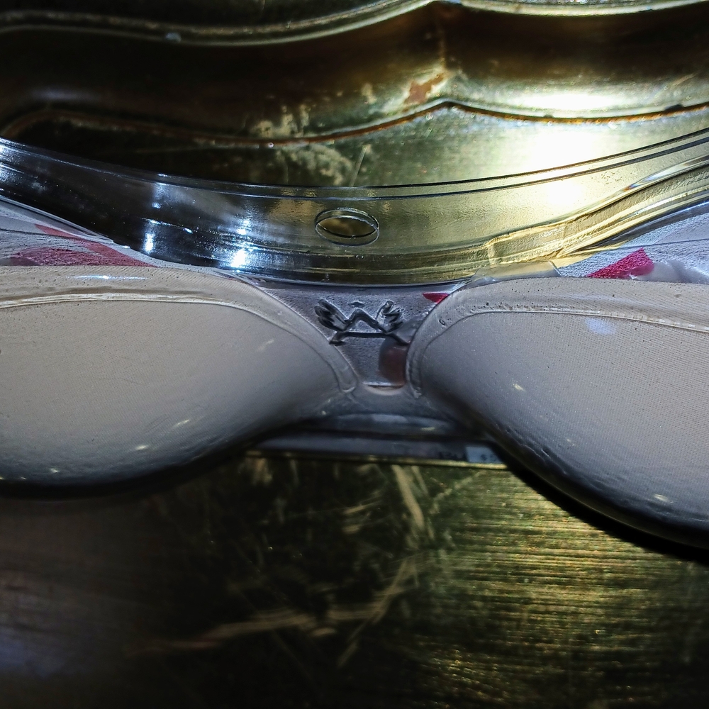 Strapless Silicone Adhesive Bra - Tan - Picture 9 of 11